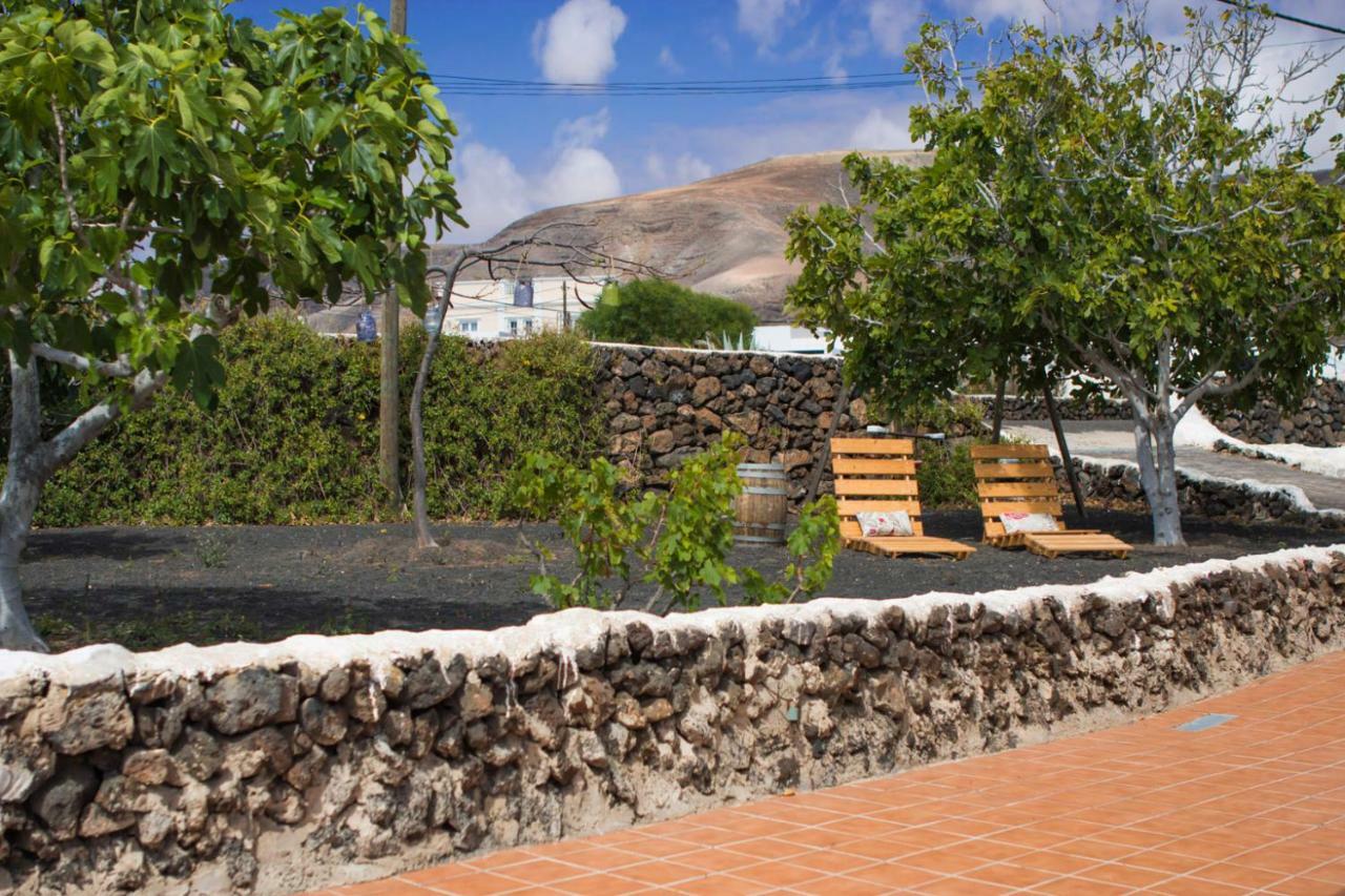 Hostal Casa Mi Tio Perico Mala Exterior foto