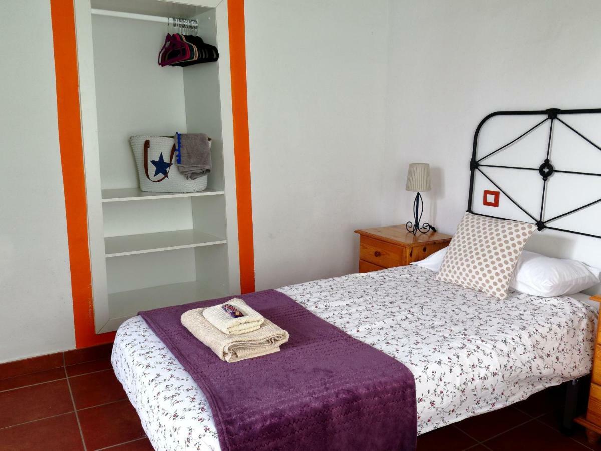 Hostal Casa Mi Tio Perico Mala Exterior foto